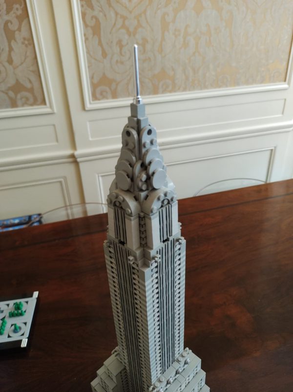 LEGO_MOC_Architercture_Chrysler_Building